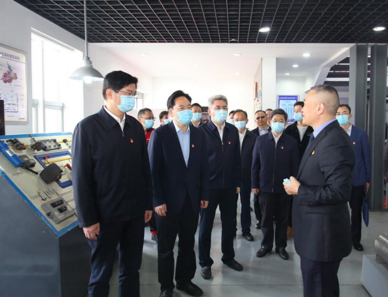 省總工會領(lǐng)導調(diào)研喬森勞模創(chuàng)新工作室